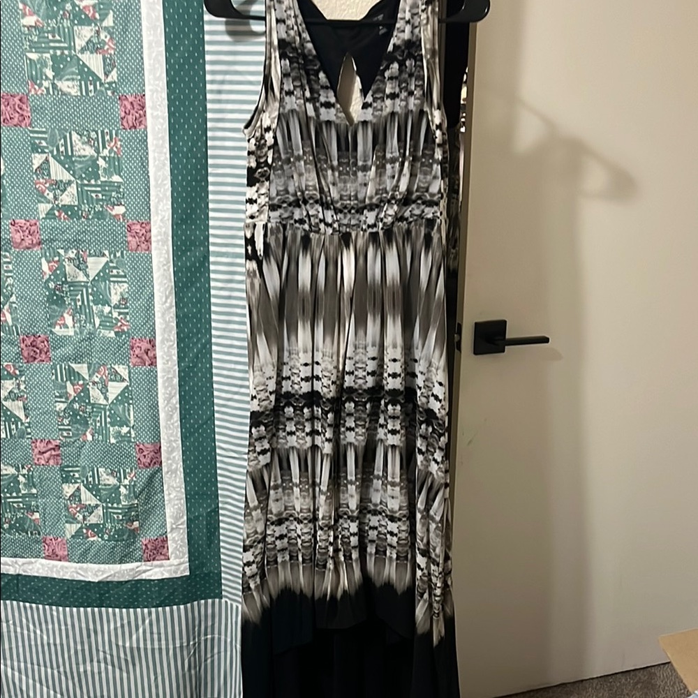 Simply Vera Black/White/Grey Patterned Maxi Dress
